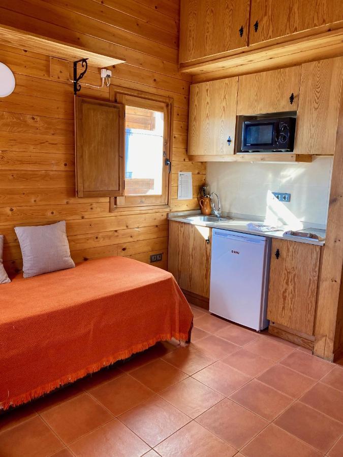 Campalans Hotel Rural Bungalows Mobilhomes Borredá Esterno foto