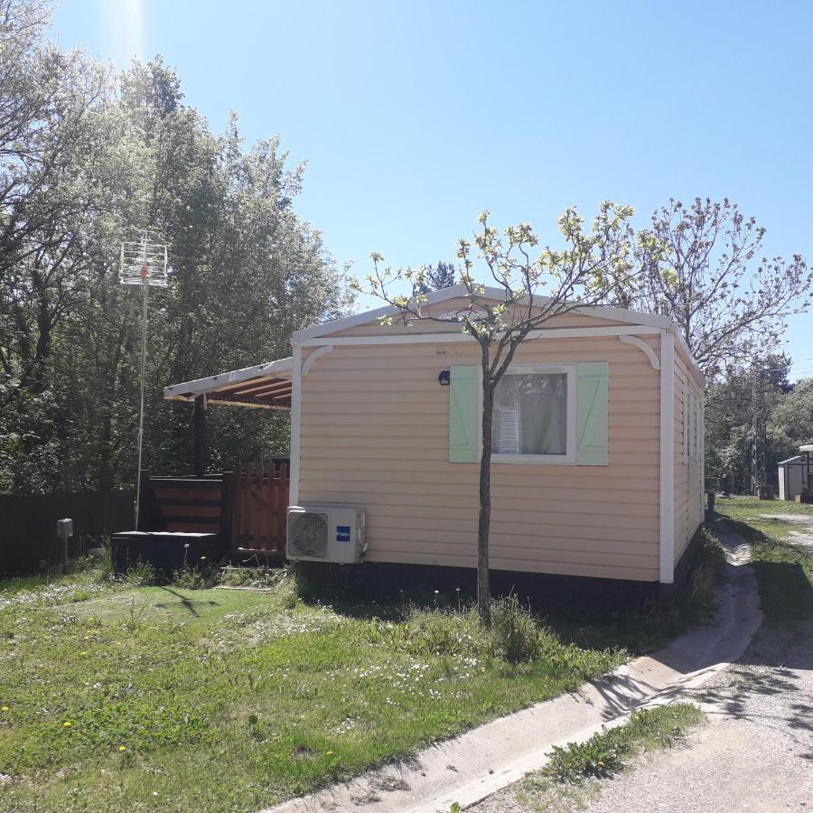 Campalans Hotel Rural Bungalows Mobilhomes Borredá Esterno foto