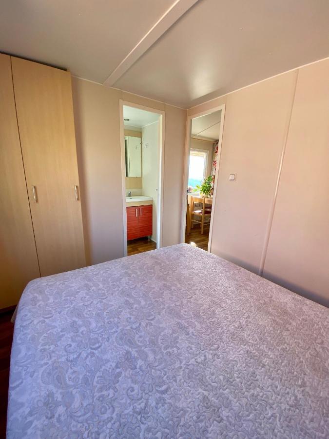 Campalans Hotel Rural Bungalows Mobilhomes Borredá Esterno foto